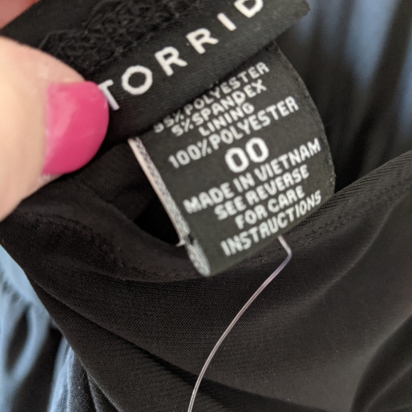 SOLD Torrid strappy tank top - Picture 6 of 6